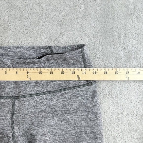 Patagonia Capri Legging Womens 28x19 Gray Heathered Cropped Activewear Gym - Picture 3 of 14